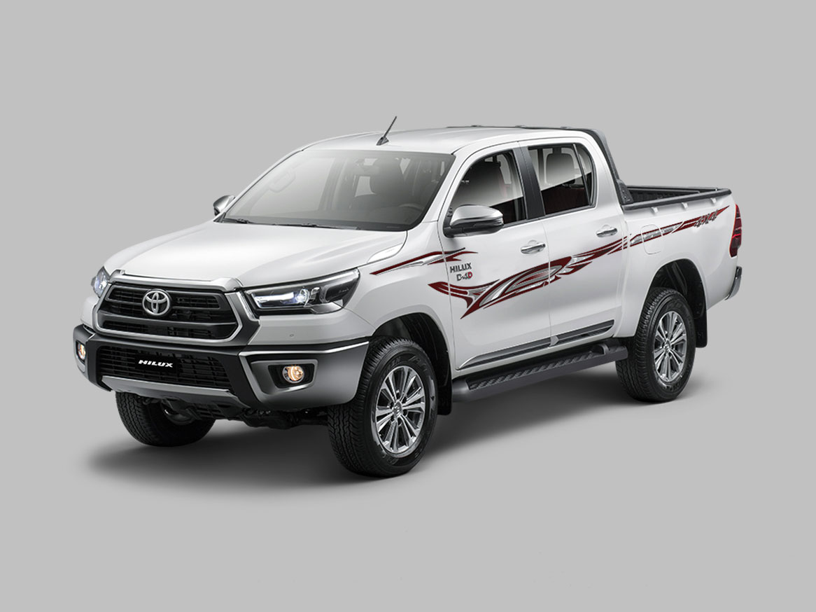 Toyota Hilux Double Cab SGLX 4X4 2.7L AT Petrol 2025 - Image 3