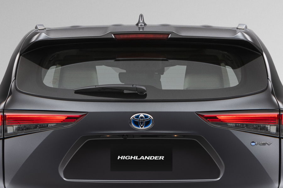 Toyota HIGHLANDER GLE HEV 4X4 Hybrid - Image 5