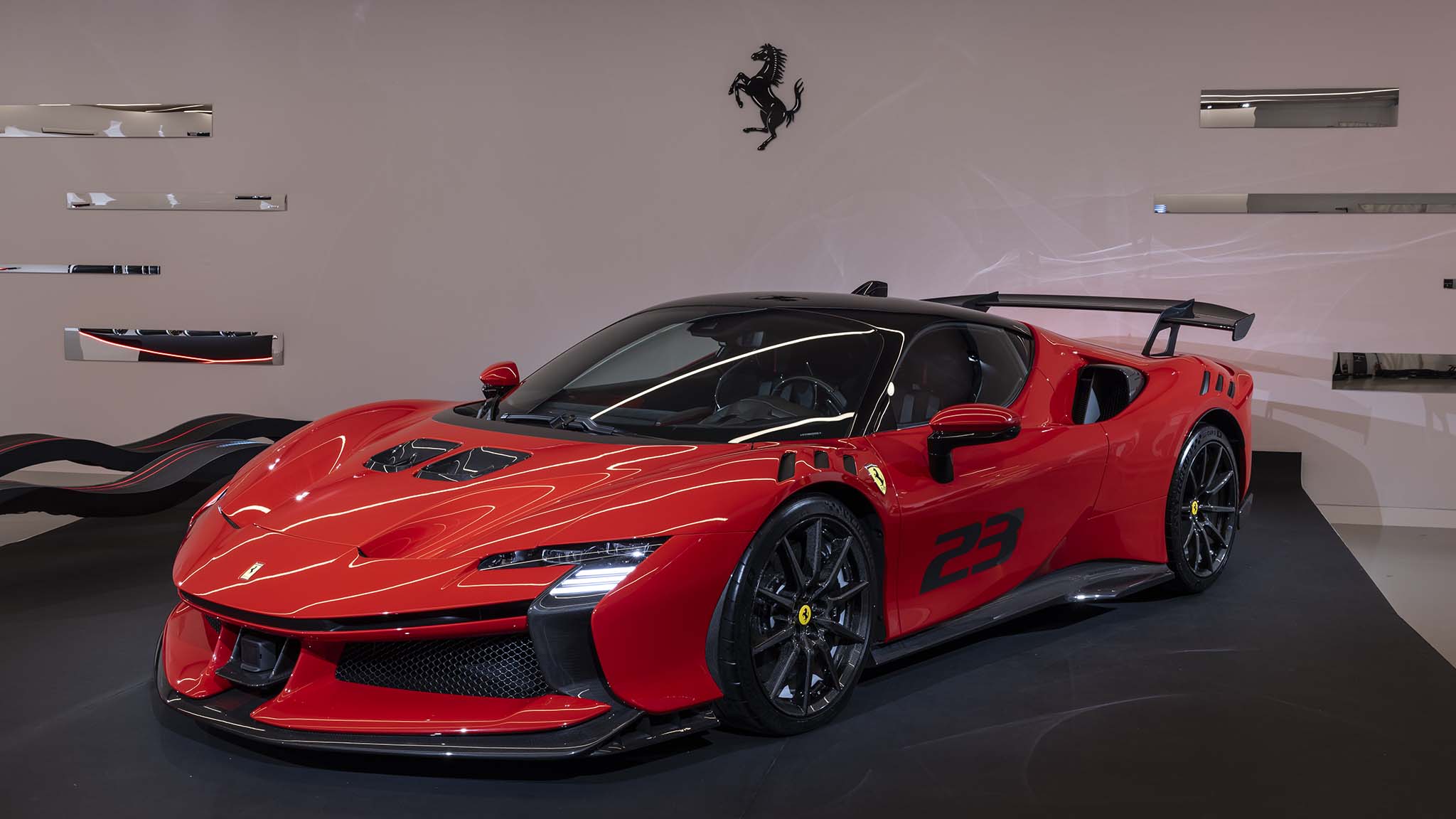 Ferrari SF90 XX Stradale 2025 – 1,030 hp Hybrid Hypercar in Saudi Arabia - Image 2