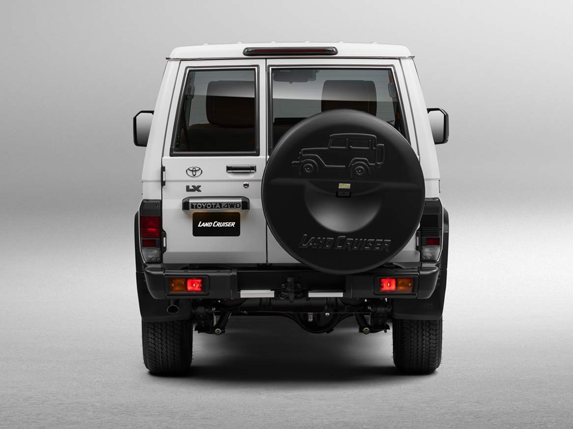 Toyota Land Cruiser 71 Hardtop Diesel 4X4 3 Doors 2025 - Image 6