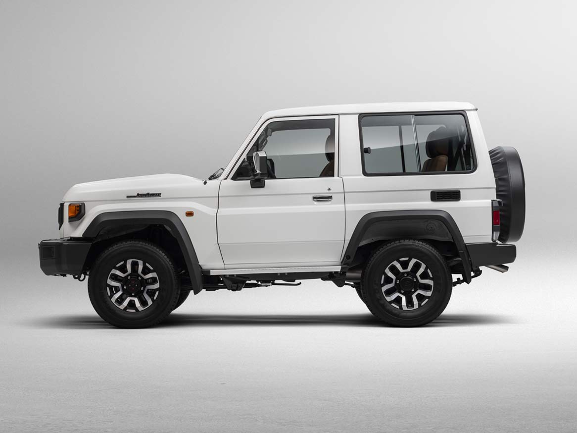 Toyota Land Cruiser 71 Hardtop Diesel 4X4 3 Doors 2025 - Image 4