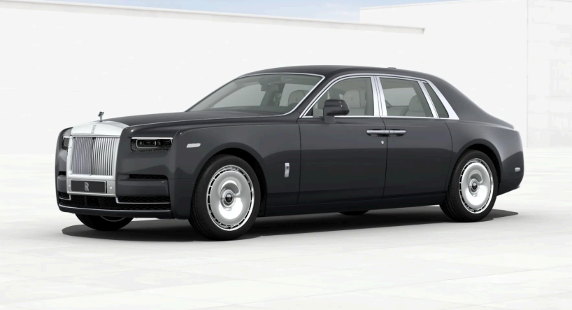 ROLLS ROYCE Phantom LHD Model 2025 – Ultra Luxury Sedan - Image 4