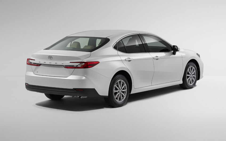 Toyota Camry 2.5 GRANDE Petrol 2025 - Image 2