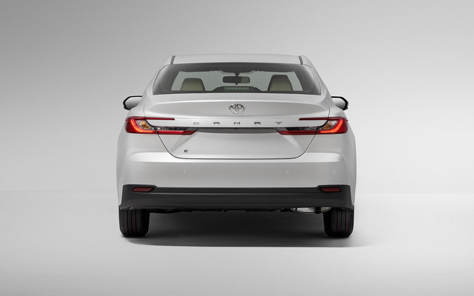 Toyota Camry 2.5 GRANDE Petrol 2025 - Image 3